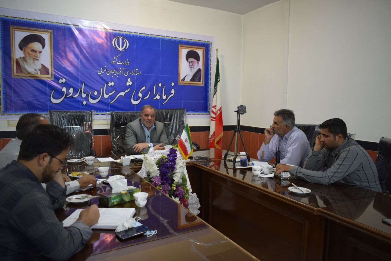 نشست خبری فرماندار