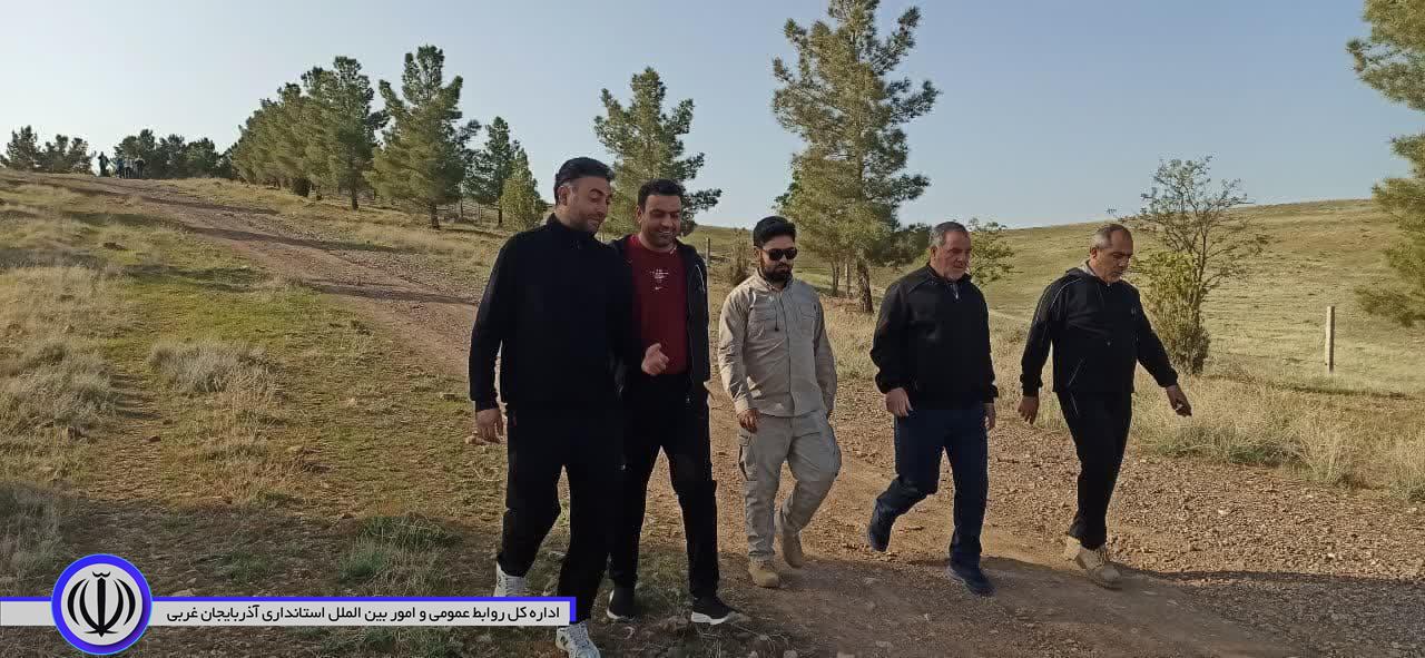 کوهپیمایی به مناسبت گرامیداشت هفته سلامت