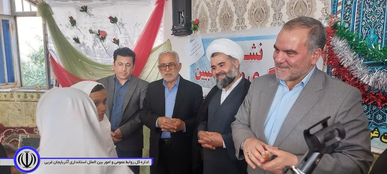 مراسم جشن ولادت حضرت معصومه (س) و روز دختر در شهر باروق برگزار شد.