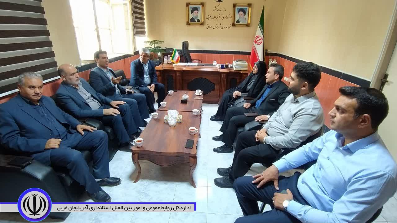 دیدار رییس دادگستری و دادستان عمومی و انقلاب با فرماندار باروق به مناسبت هفته دولت