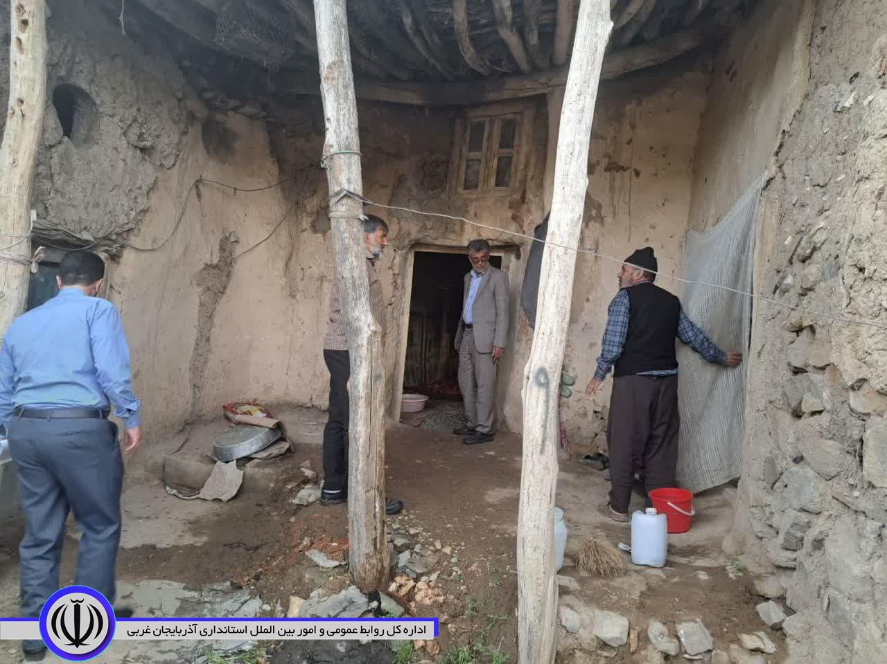 بازدید نماینده ویژه قـرارگاه سـازندگی خـاتم الانبیـاء (ص) از روستاهای محروم بخش نحتالو شهرستان باروق