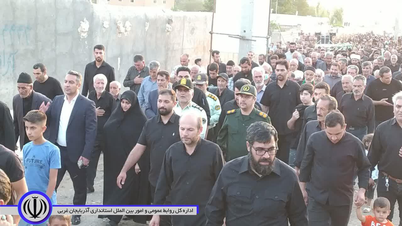 تشییع پیکر مطهر شهید اسماعیل پاشایی در زادگاهش روستای زارنجی شهرستان باروق