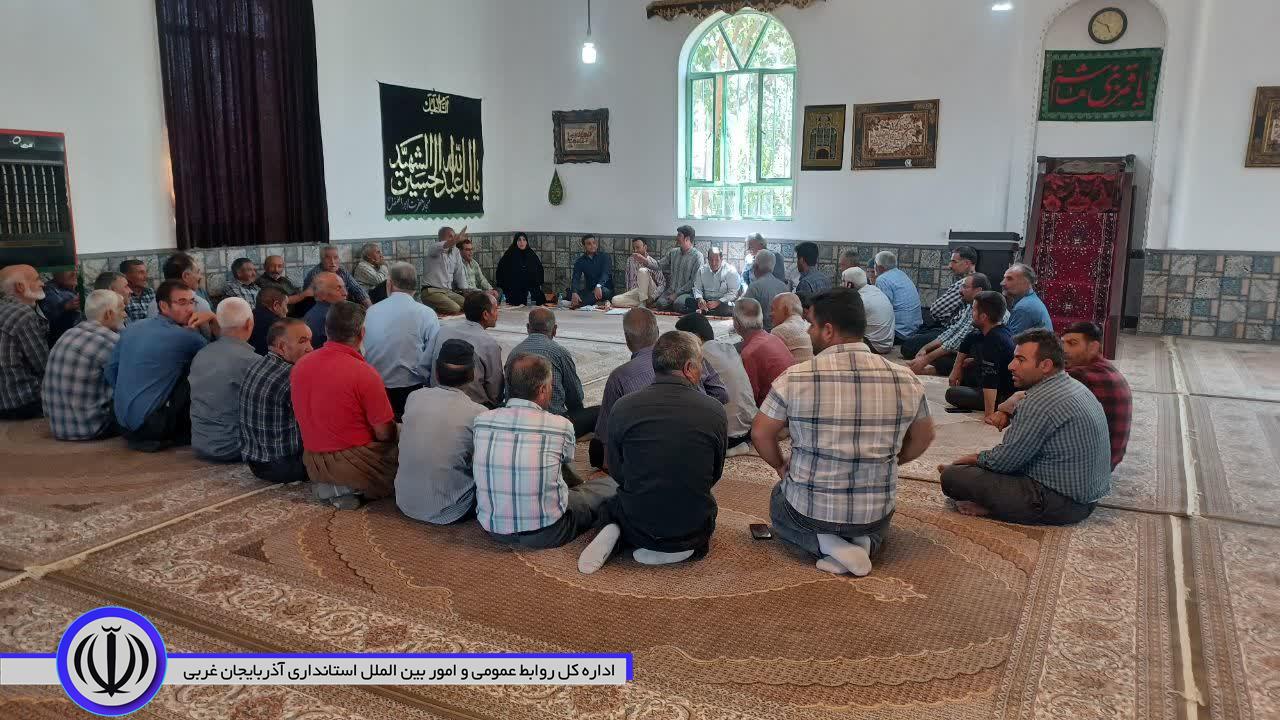 جمعه بدون تعطیلی فرماندار شهرستان باروق/ بررسی مشکل آب شرب روستای آغکند