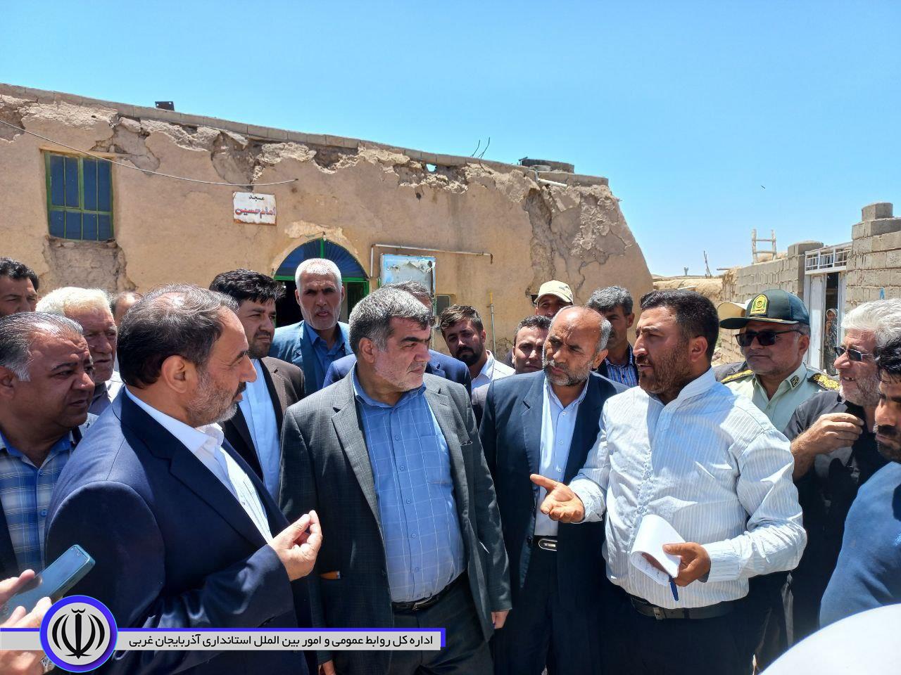 بازدید رئیس بنیاد مسکن انقلاب اسلامی کشور