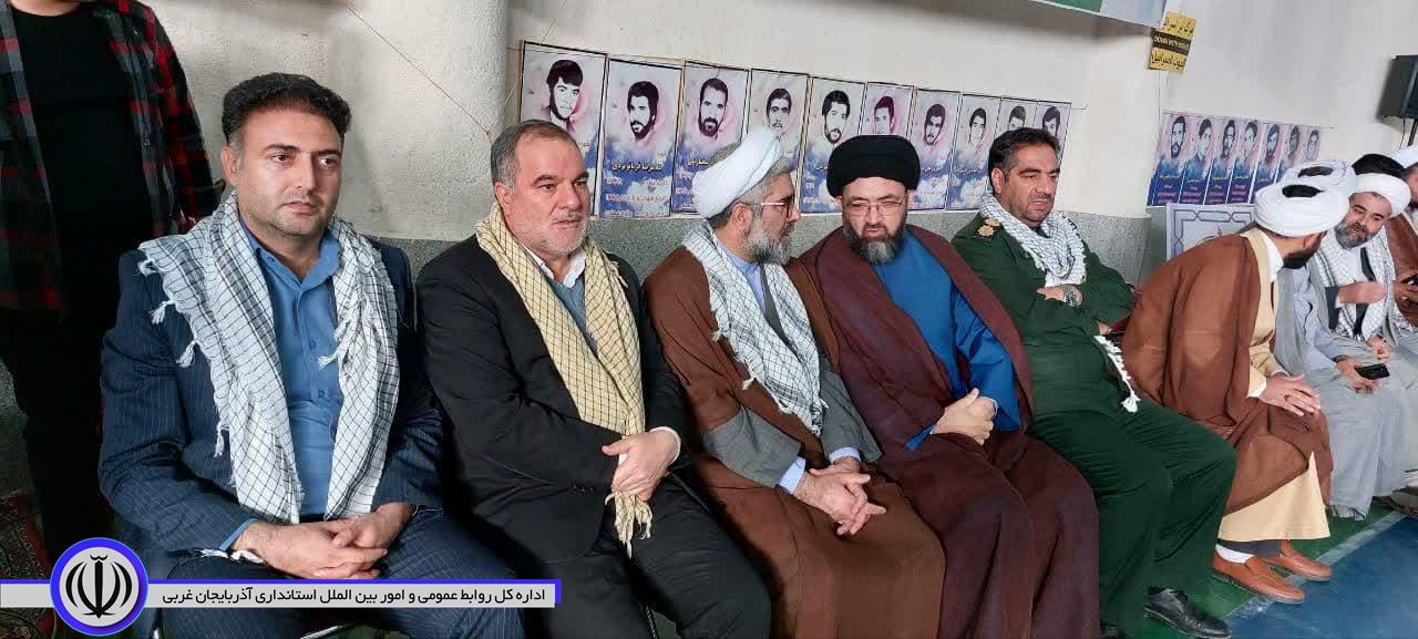 همایش بزرگ بسیجیان با حضور حسینی فرماندار