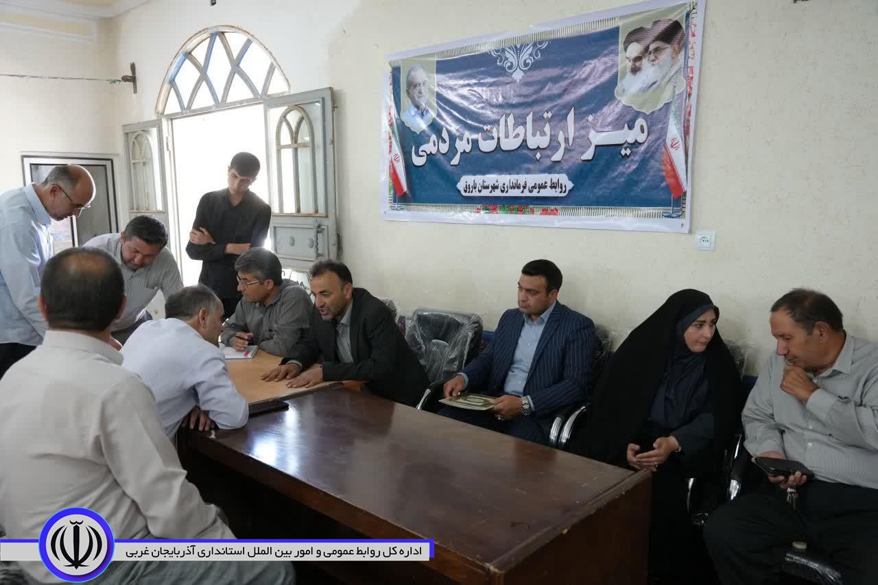 برپایی میز ارتباطات مردمی در نماز جمعه شهرستان باروق