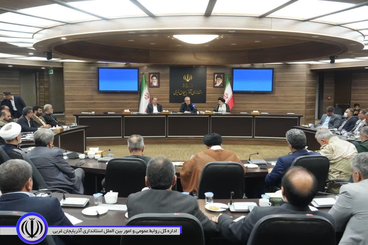 برگزاری نشست هماهنگی برای همایش سرمایهگذاری در آذربایجانغربی