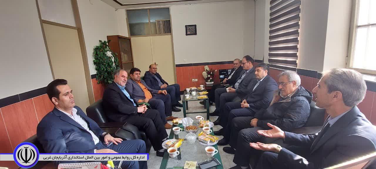 نشست تخصصی در خصوص استقرار بانک صادرات ایران در شهرستان باروق