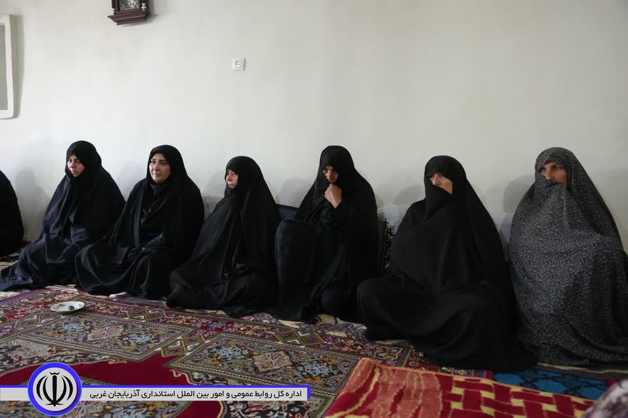 دیدار فرماندار باروق با خانوادههای 2 شهید حملات رژیم صهیونیستی