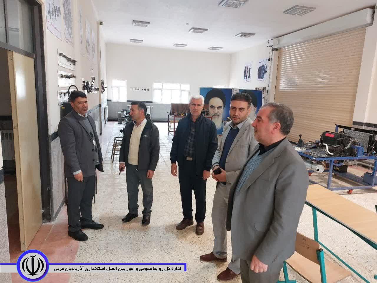 بررسی مشکلات هنرستان فردوس شهر باروق